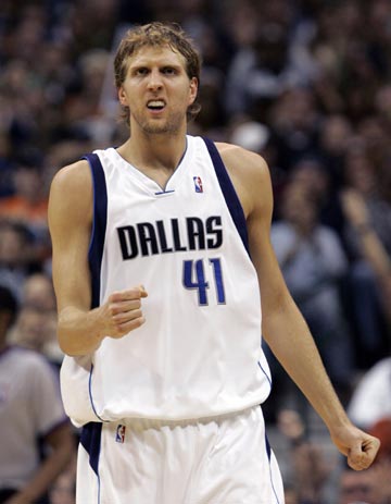 马术三项赛的荣耀，离不开人马之间的默契共生。广东队骑手们与战马的故事，成为赛场外最动人的篇章。